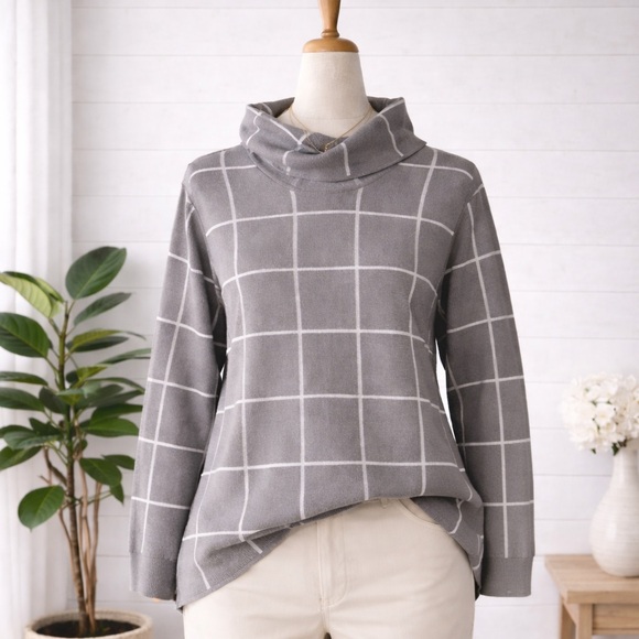 Calvin Klein Sweaters - 🎅 3/$15 SALE Calvin Klein Women's Gray Windowpane Cowl Neck Sweater - Medium